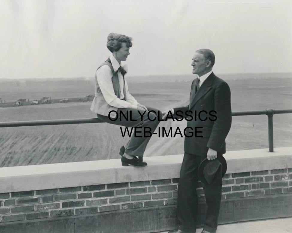 1936 AMELIA EARHART & PURDUE U. PRESIDENT ELLIOTT RECORD AVIATION PHOTO ...