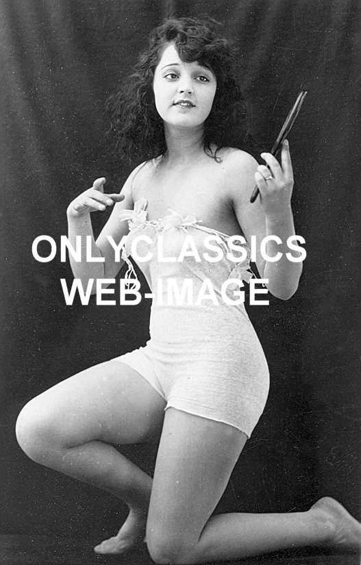 1920 S Sexy Cute Girl In Vintage Underwear Holding Mirror Photo Pinup Cheesecake